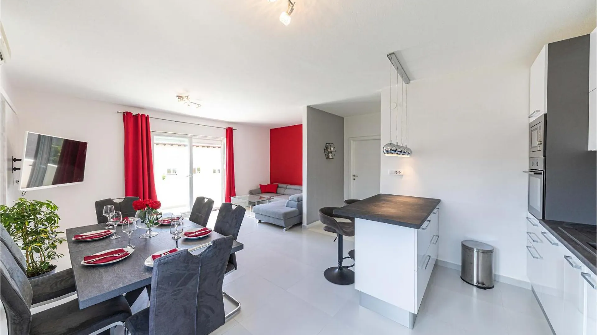2 Bedroom Amazing Home In Kastel Stari Kastela
