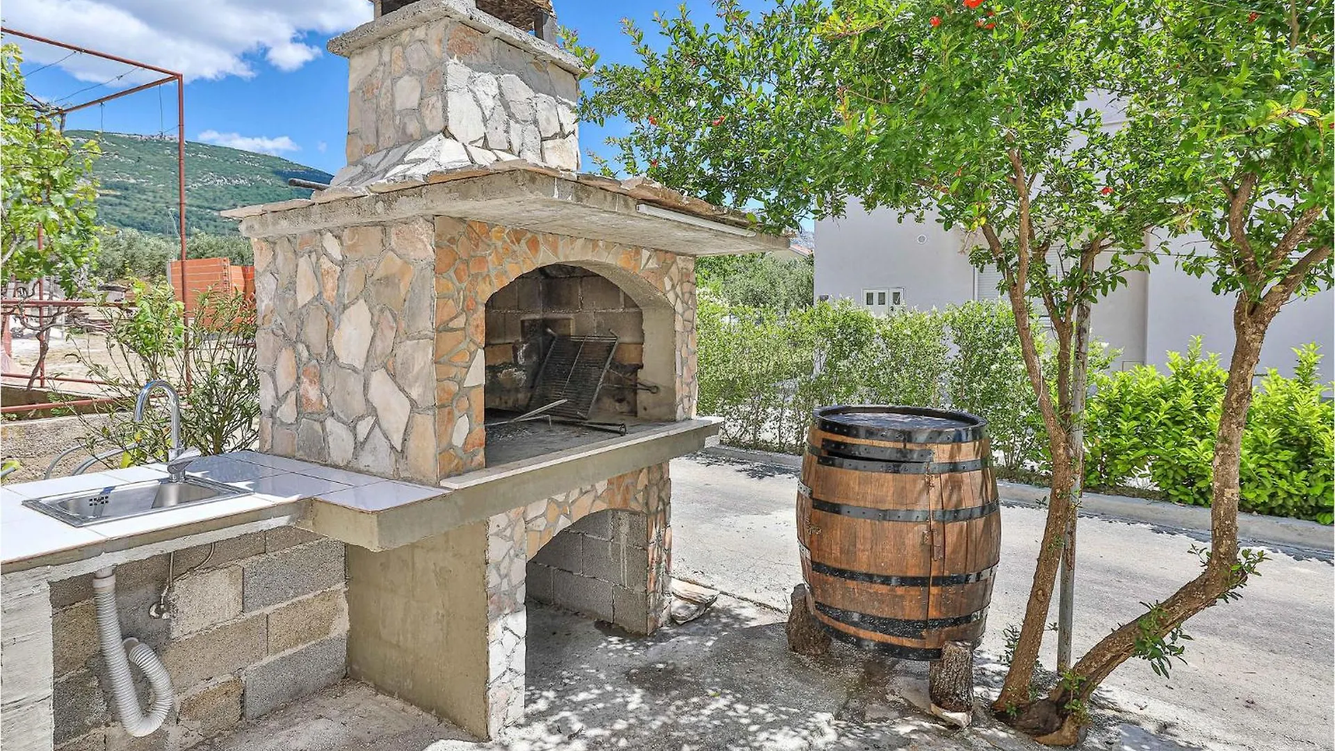 2 Bedroom Amazing Home In Kastel Stari Kastela