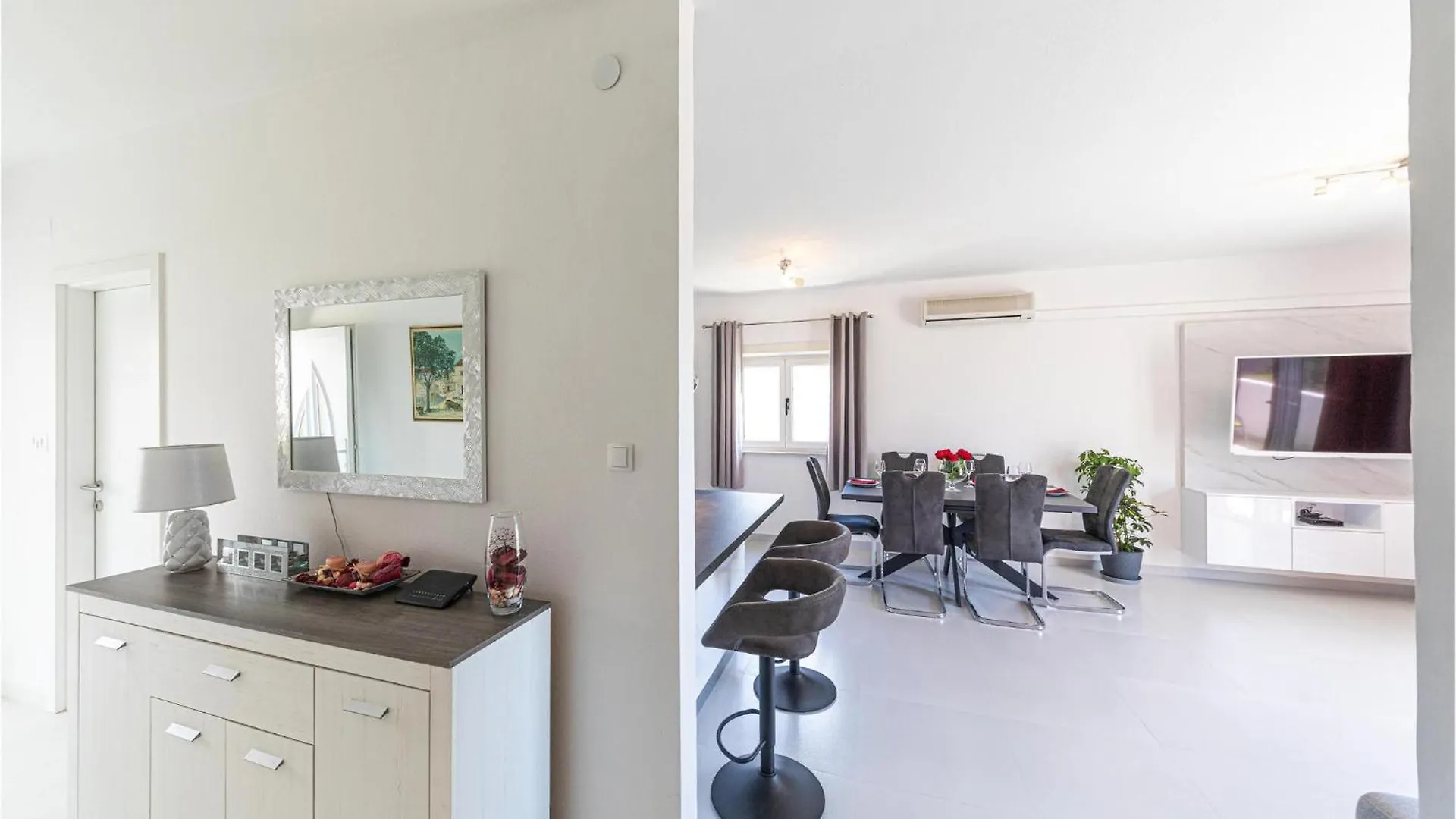 2 Bedroom Amazing Home In Kastel Stari Kastela Holiday home