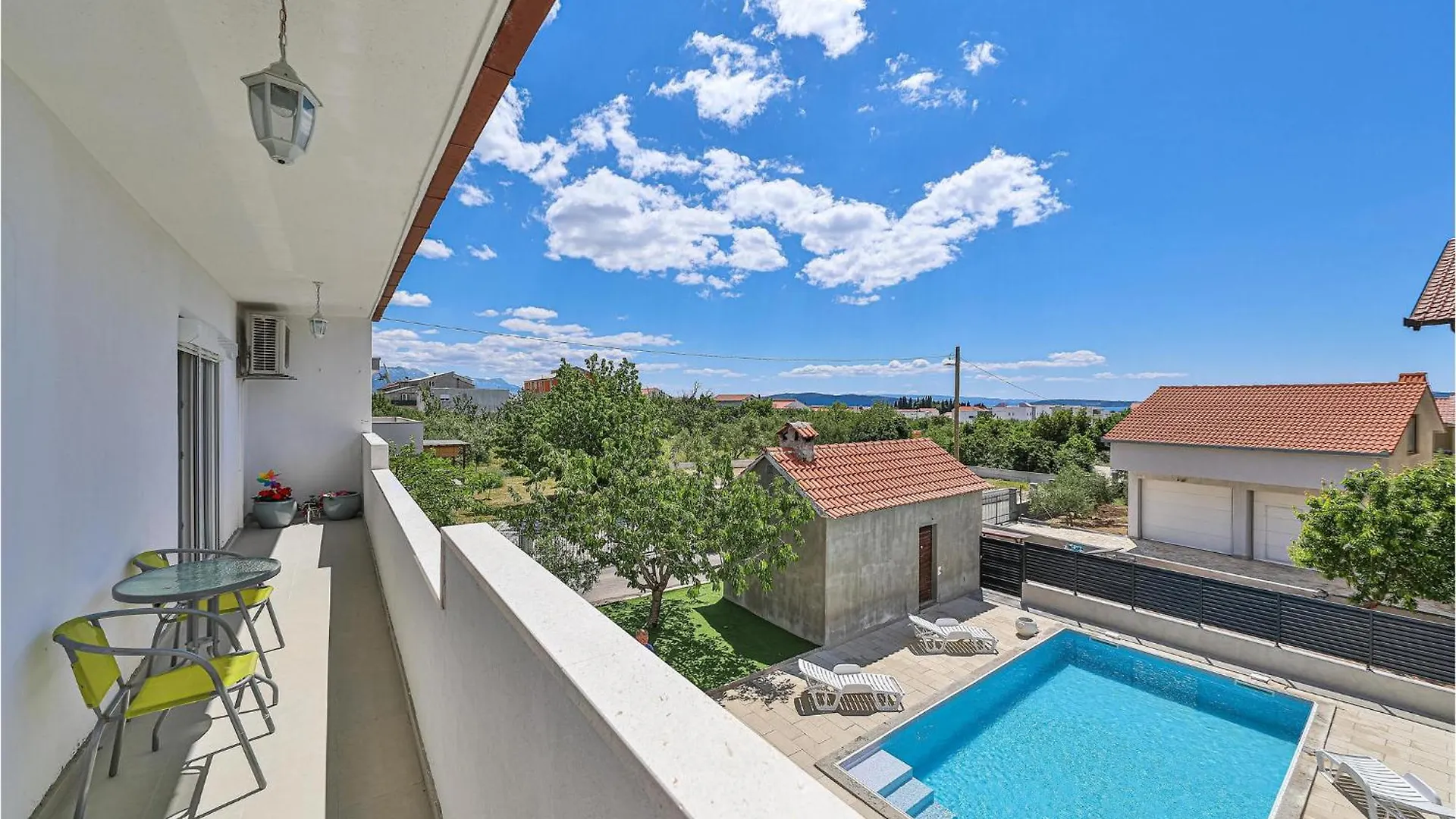 2 Bedroom Amazing Home In Kastel Stari Kastela Holiday home